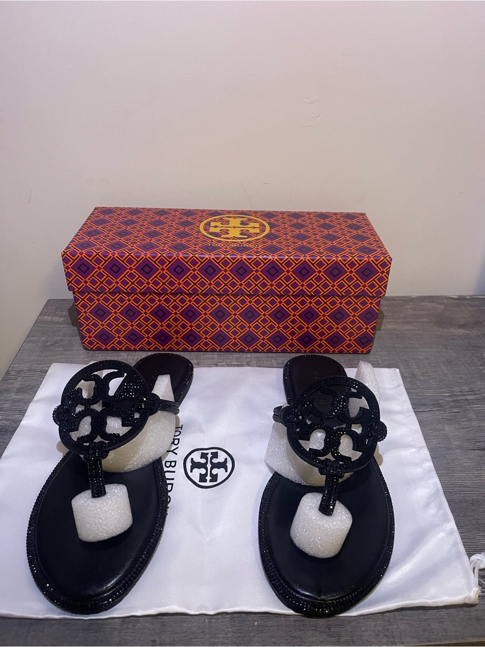 Tory burch black sparkly sandals size 6-5.5 EU 37